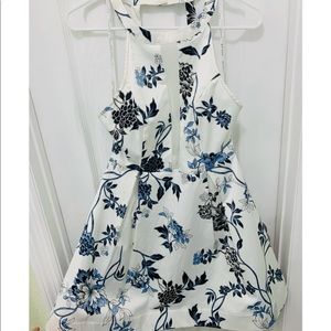 G by Guess Medium Floral Mini Dress - Like New